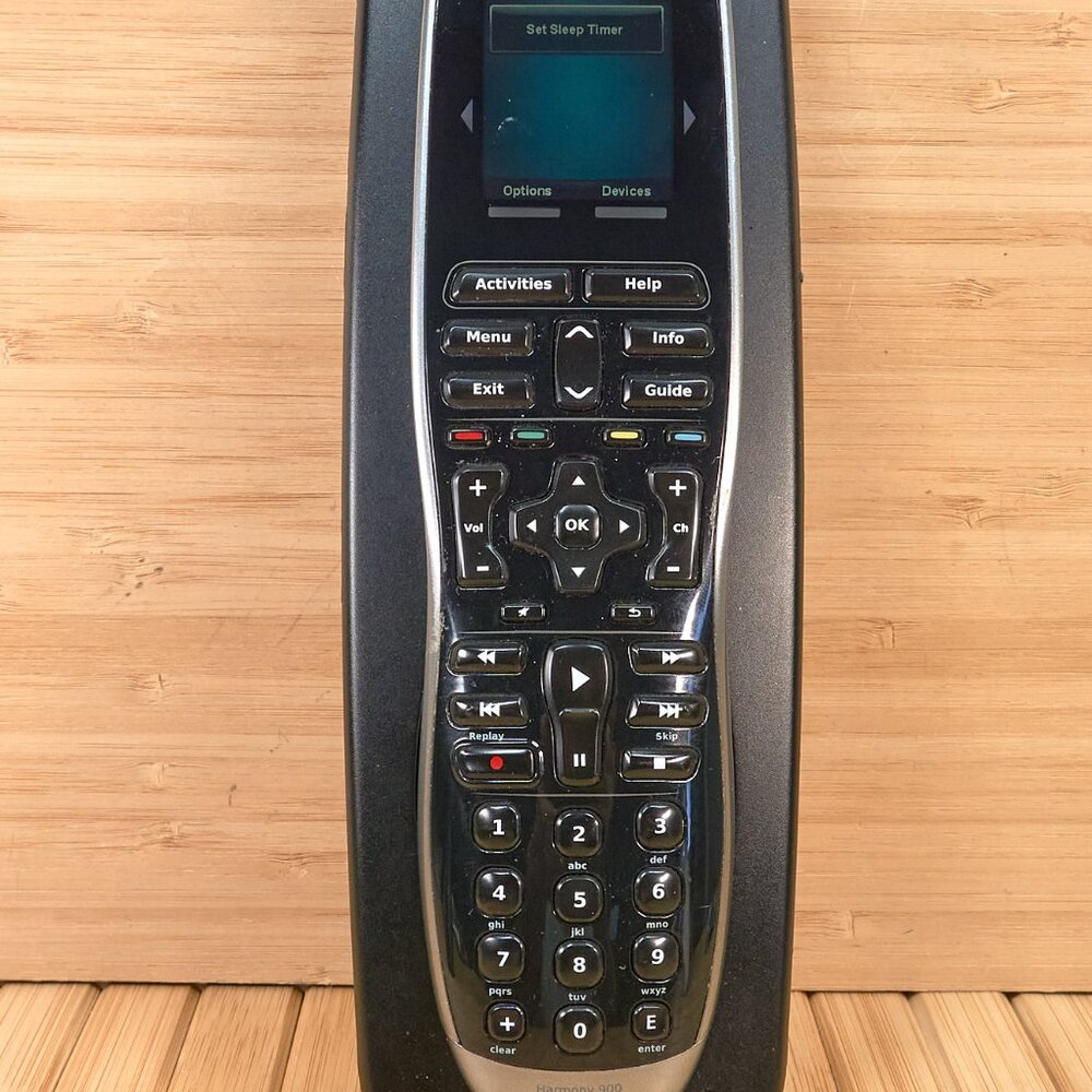 Logitech Harmony 900 Rechargeable Remote with Color Touch Screen
